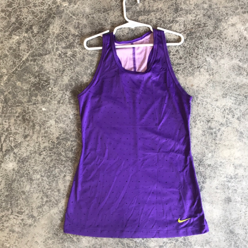 Patterned Nike tank!!